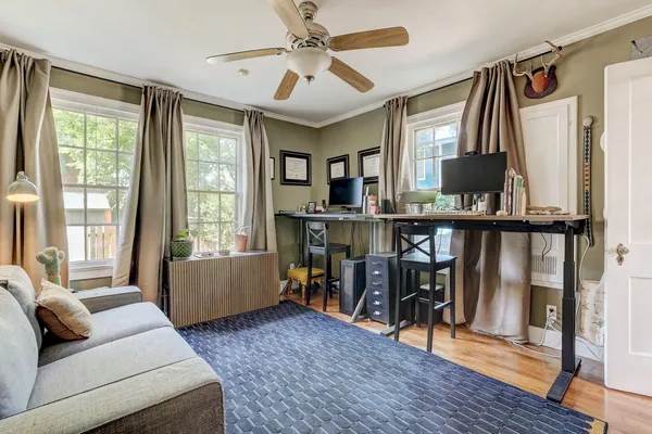 $949,999 | 809 East 44th Street, Austin, TX 78751