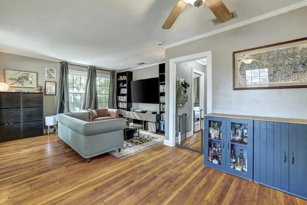 $949,999 | 809 East 44th Street, Austin, TX 78751