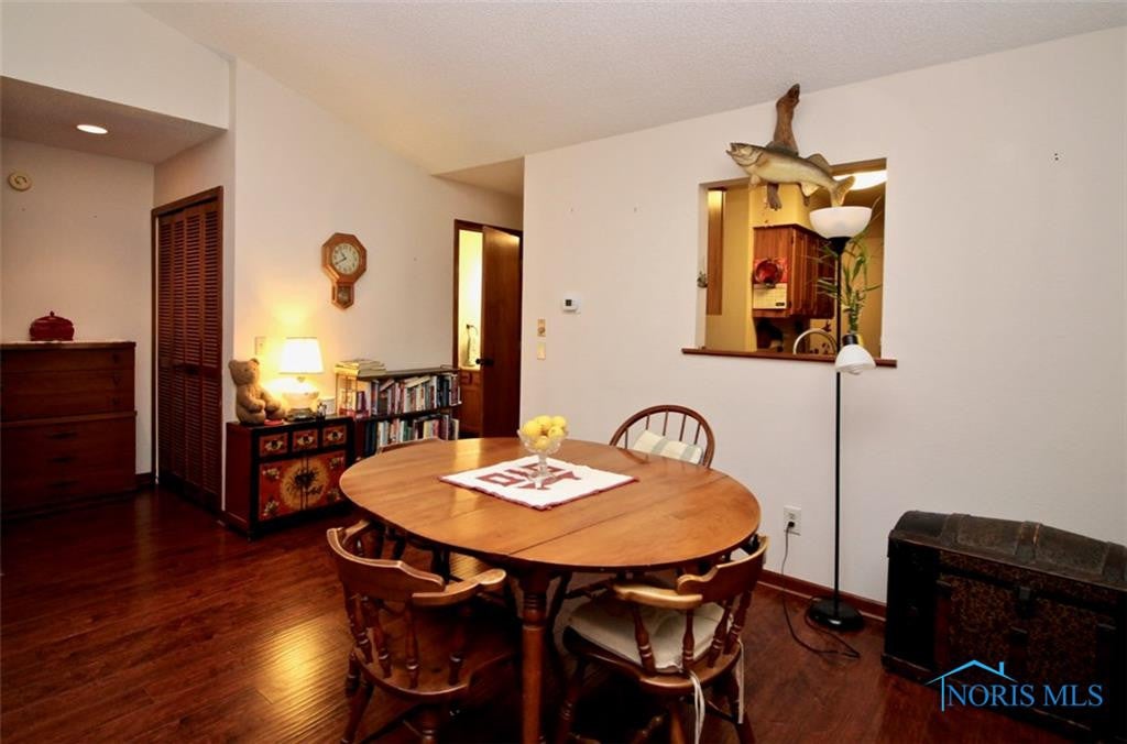 5 Exeter Road Perrysburg, OH 43551 - Photo 10 of 30 Gallery Image 10