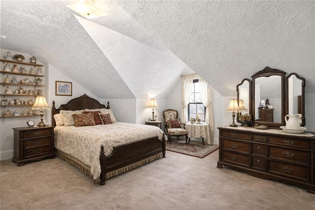 30 Perry Street Pittsburgh, PA 15209 - Photo 40 of 43 This captive bedroom is located on the 3rd floor and measures 15'x11'. Here is a virtually staged image.