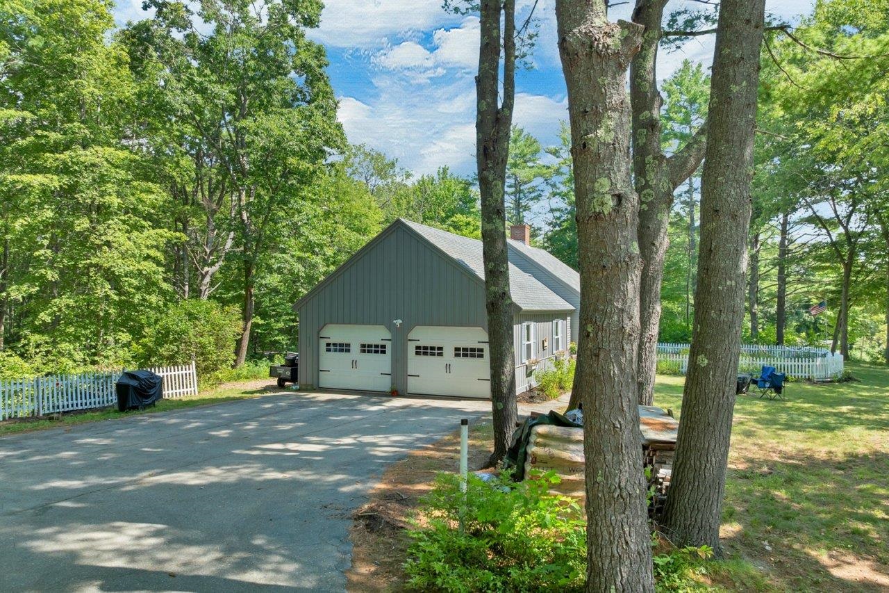 98 Lyford Road Brookfield, NH 03872 - Photo 5 of 27 Gallery Image 5