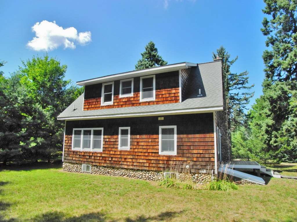 543 South Stony Point Road Suttons Bay, MI 49682 - Photo 6 of 27 1821979-5.JPG