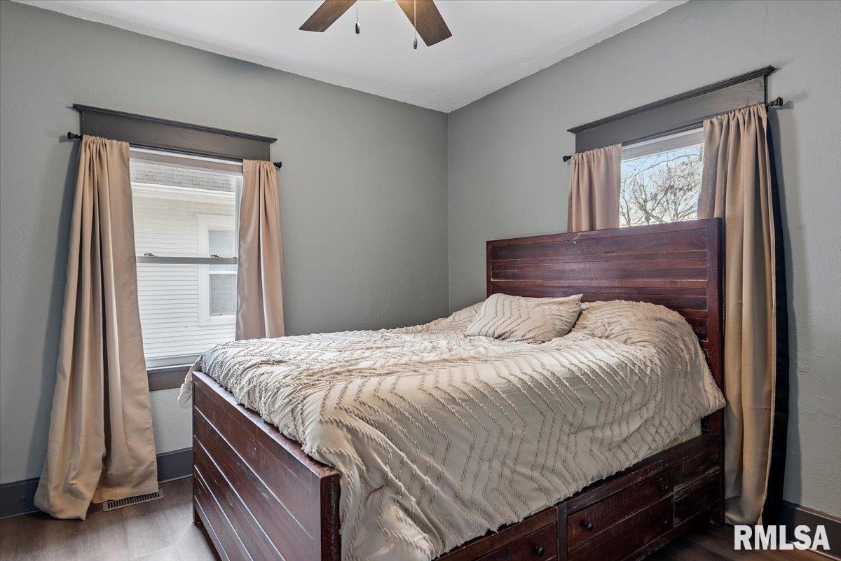 2409 South Lowell Avenue Springfield, IL 62704 - Photo 12 of 23