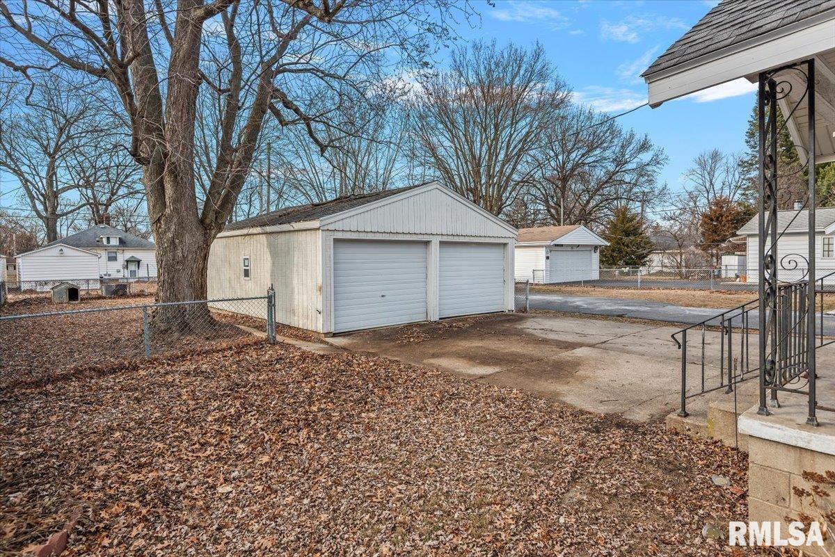 2409 South Lowell Avenue Springfield, IL 62704 - Photo 19 of 23