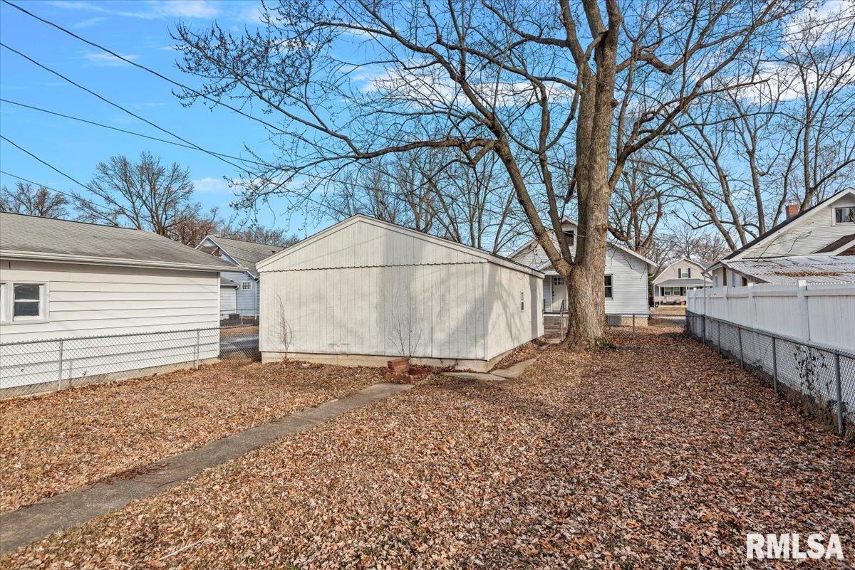 2409 South Lowell Avenue Springfield, IL 62704 - Photo 21 of 23