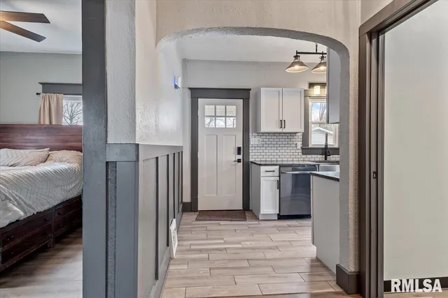 $129,900 | 2409 South Lowell Avenue, Springfield, IL 62704