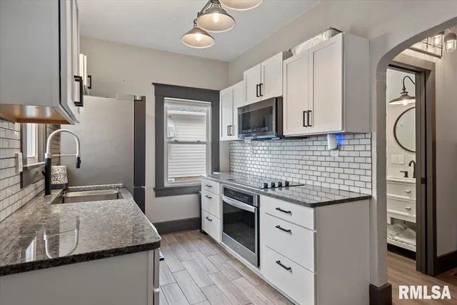 $129,900 | 2409 South Lowell Avenue, Springfield, IL 62704