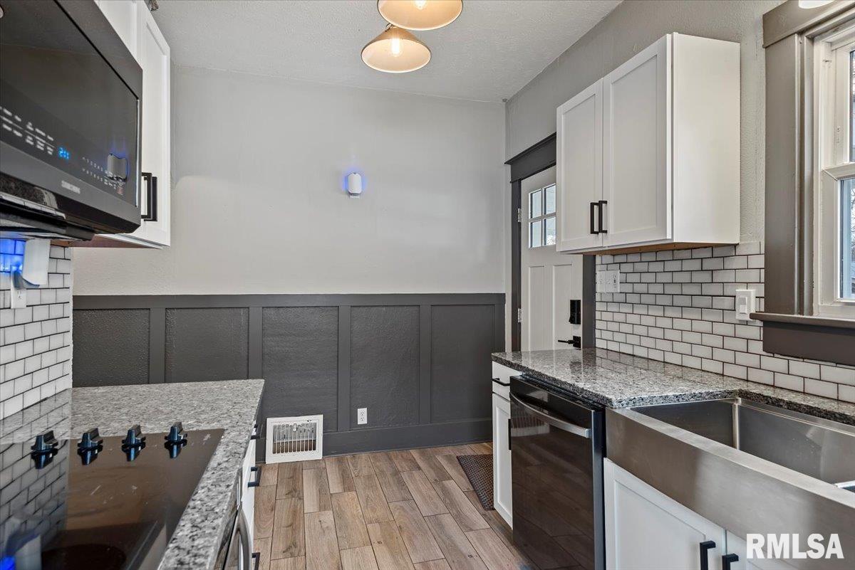 2409 South Lowell Avenue Springfield, IL 62704 - Photo 8 of 23