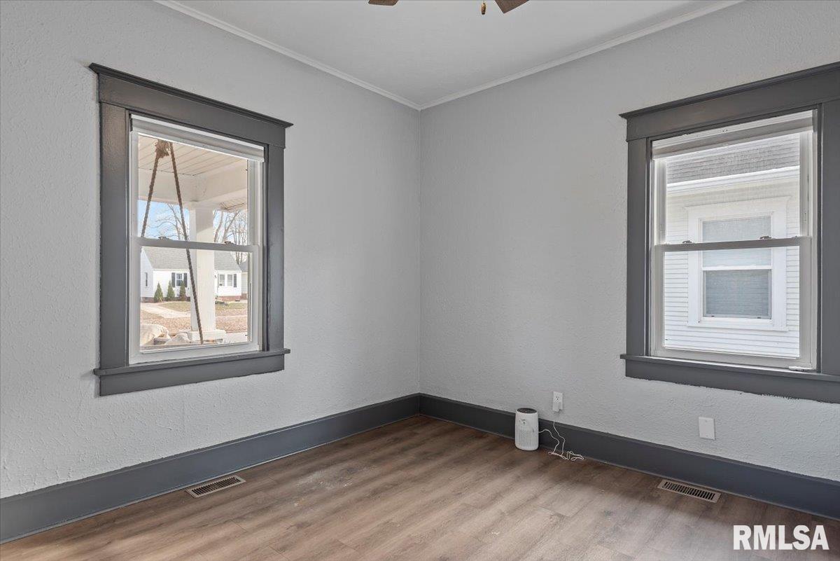 2409 South Lowell Avenue Springfield, IL 62704 - Photo 10 of 23