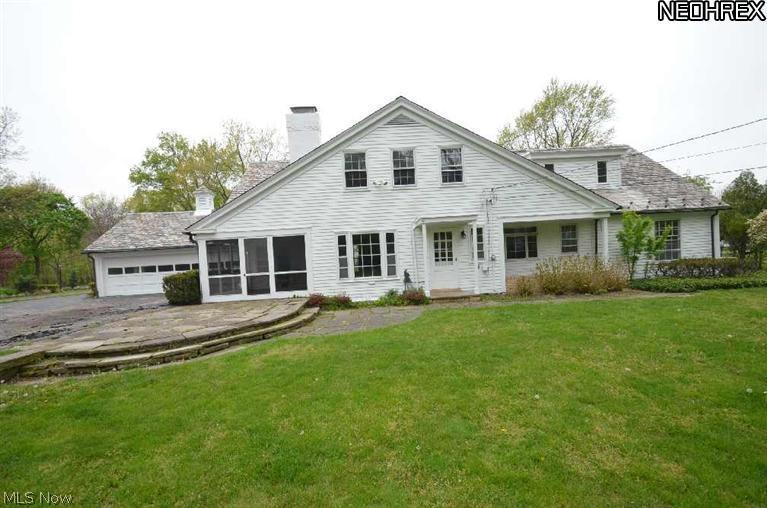 1581 Clubside Road Lyndhurst, OH 44124 - Photo 6 of 21