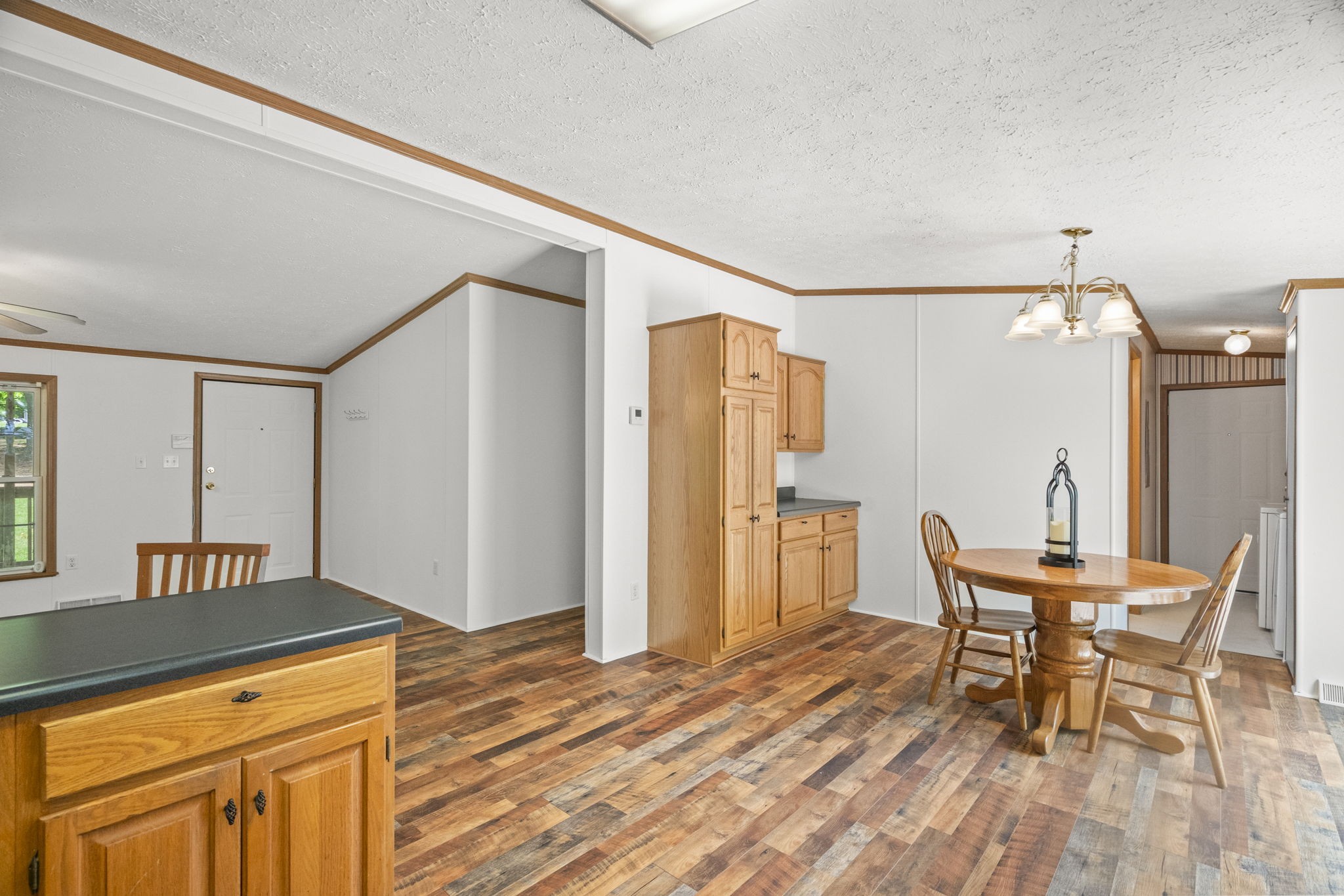 4012 Armstrong Road Springfield, TN 37172 - Photo 21 of 39 a workspace with furniture and wooden floor
