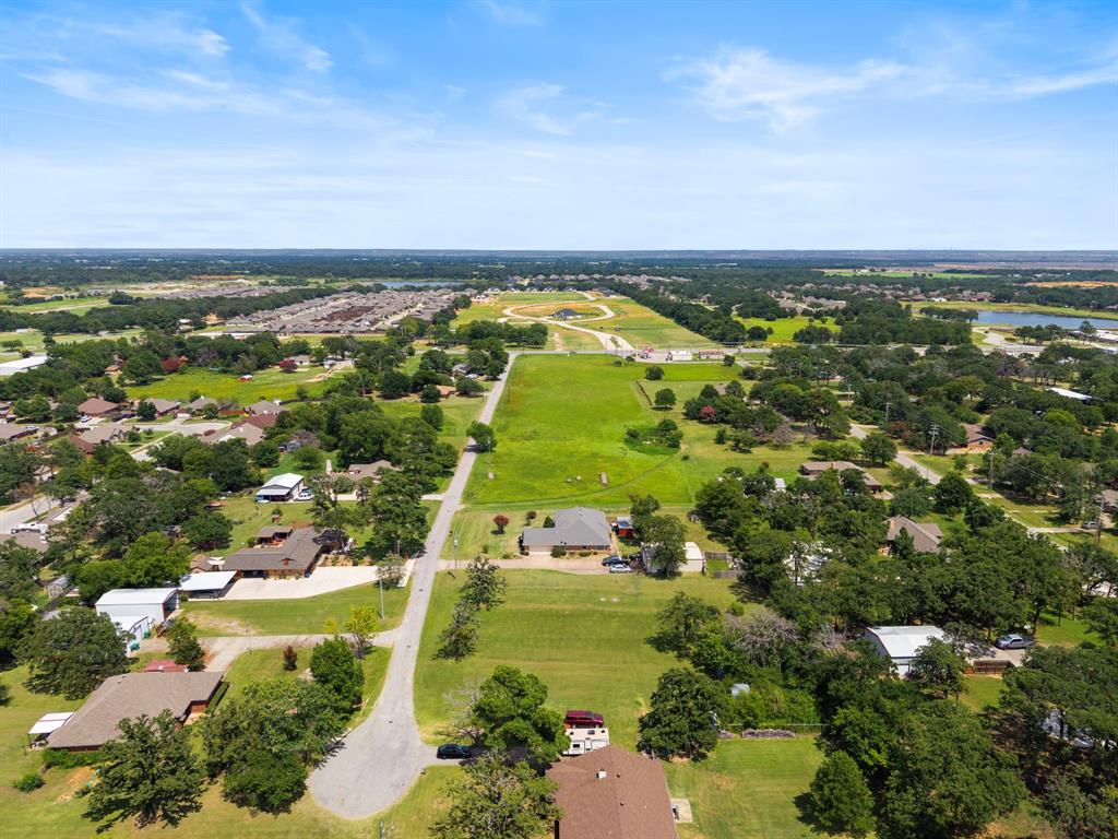 117 Brumley Road Krugerville, TX 76227 - Photo 6 of 20 a view of an ocean