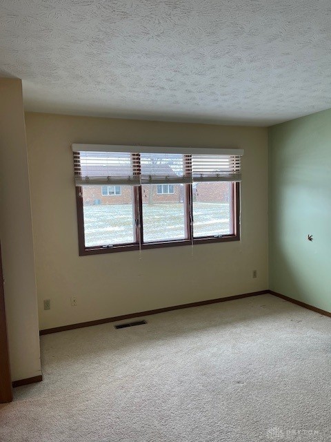 1032 Armsgate Road Springfield, OH 45503 - Photo 5 of 12 Gallery Image 5