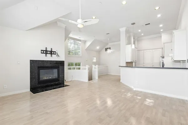 $2,495 | 4097 Oberlin Way, Addison, TX 75001