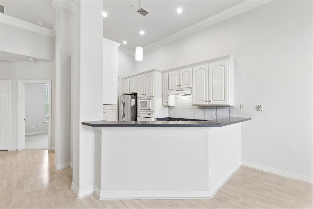 4097 Oberlin Way Addison, TX 75001 - Photo 18 of 27