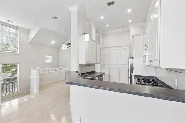 $2,495 | 4097 Oberlin Way, Addison, TX 75001