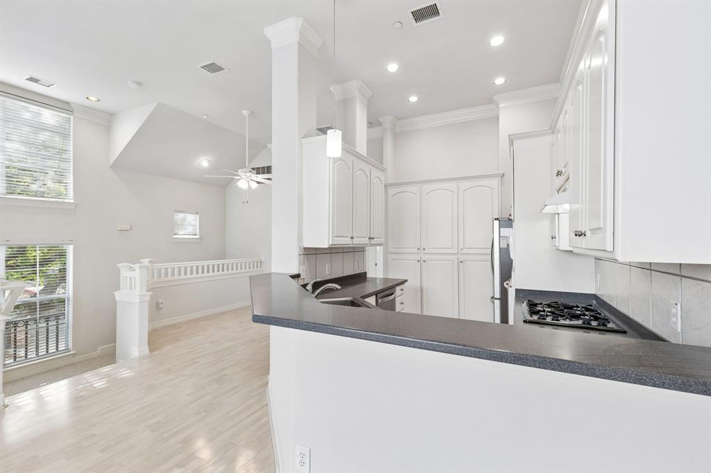 4097 Oberlin Way Addison, TX 75001 - Photo 19 of 27