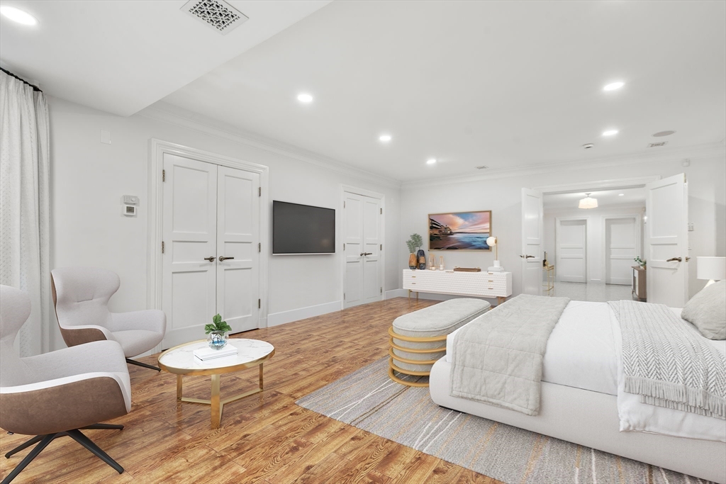 168 Beacon Street, Unit 1 Boston, MA 02116 - Photo 12 of 37