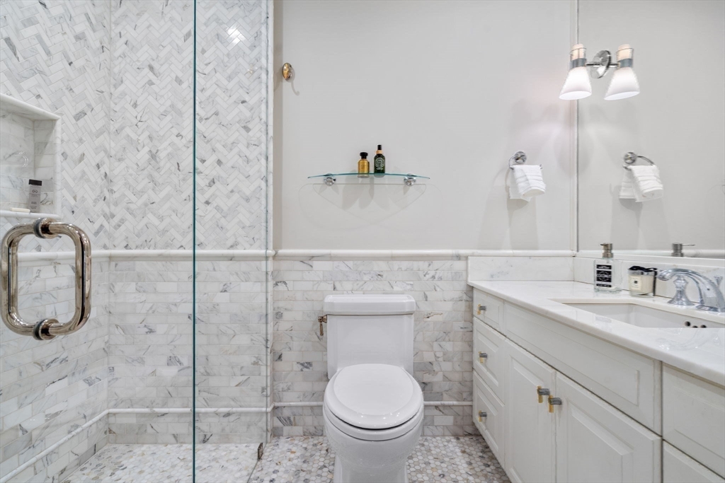 168 Beacon Street, Unit 1 Boston, MA 02116 - Photo 20 of 37