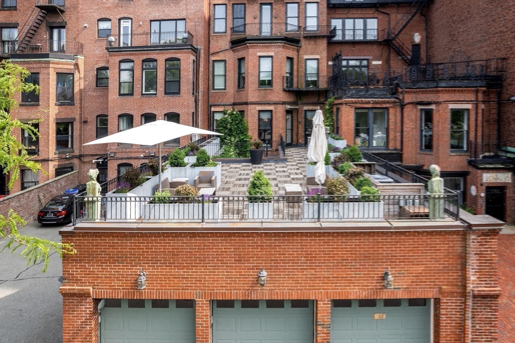 168 Beacon Street, Unit 1 Boston, MA 02116 - Photo 26 of 37