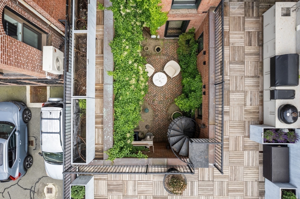 168 Beacon Street, Unit 1 Boston, MA 02116 - Photo 29 of 37