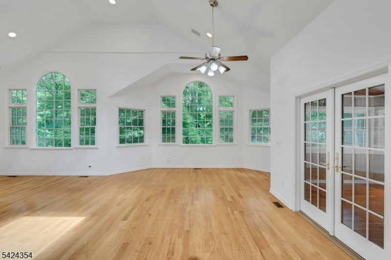 24 Stockade Road Warren, NJ 07059 - Photo 5 of 46
