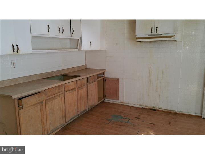 169-171 Norcross Road Sicklerville, NJ 08081 - Photo 6 of 24 Kitchen