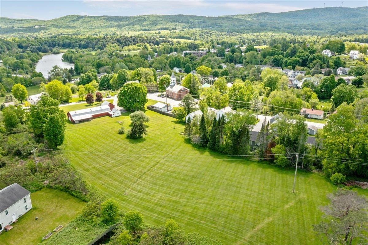 2 River Road Fairfax, VT 05454 - Photo 5 of 40