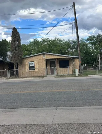 $149,000 | 265 South Monroe Street, Eagle Pass, TX 78852