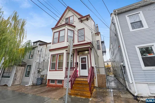$575,000 | 21 Olive Street, Paterson, NJ 07501