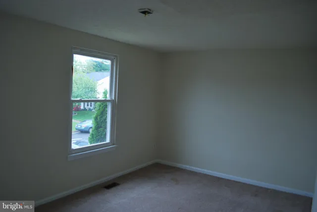 $2,000 | 4655 Whitaker Place, Woodbridge, VA 22193