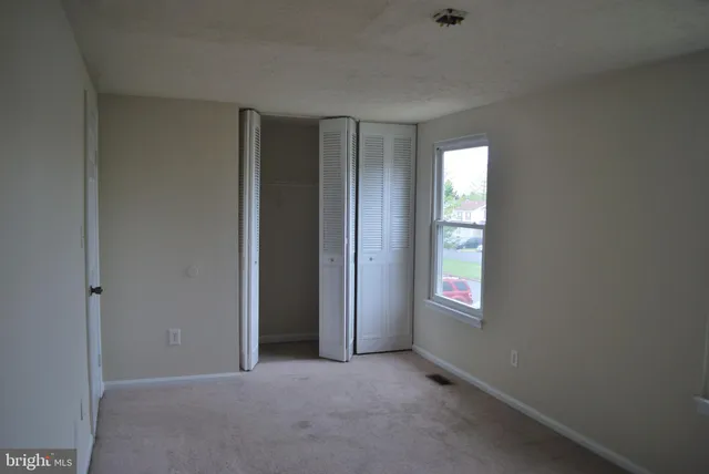 $2,000 | 4655 Whitaker Place, Woodbridge, VA 22193