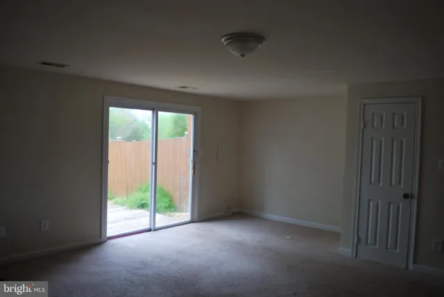 $2,000 | 4655 Whitaker Place, Woodbridge, VA 22193