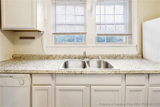 $1,050 | 115 Woodside Avenue, Fayetteville, NC 28301