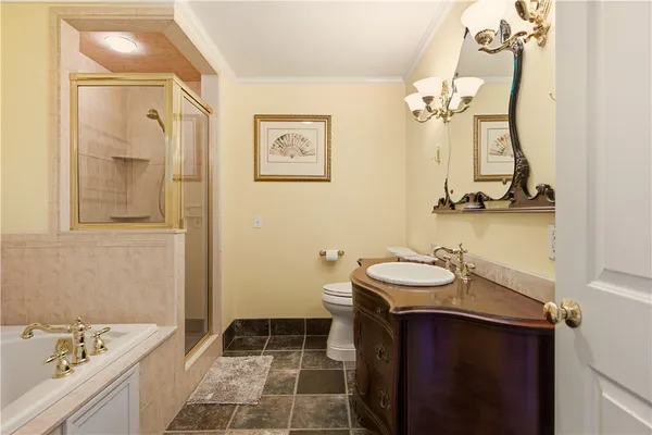 $4,000 | 216 Goddard Row, Newport, RI 02840