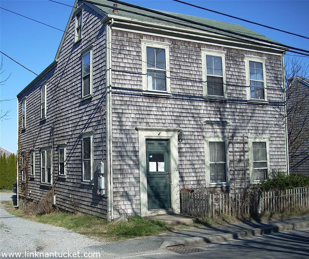 72 Union Street Nantucket, MA 02554 - Photo 2 of 6 oblique view