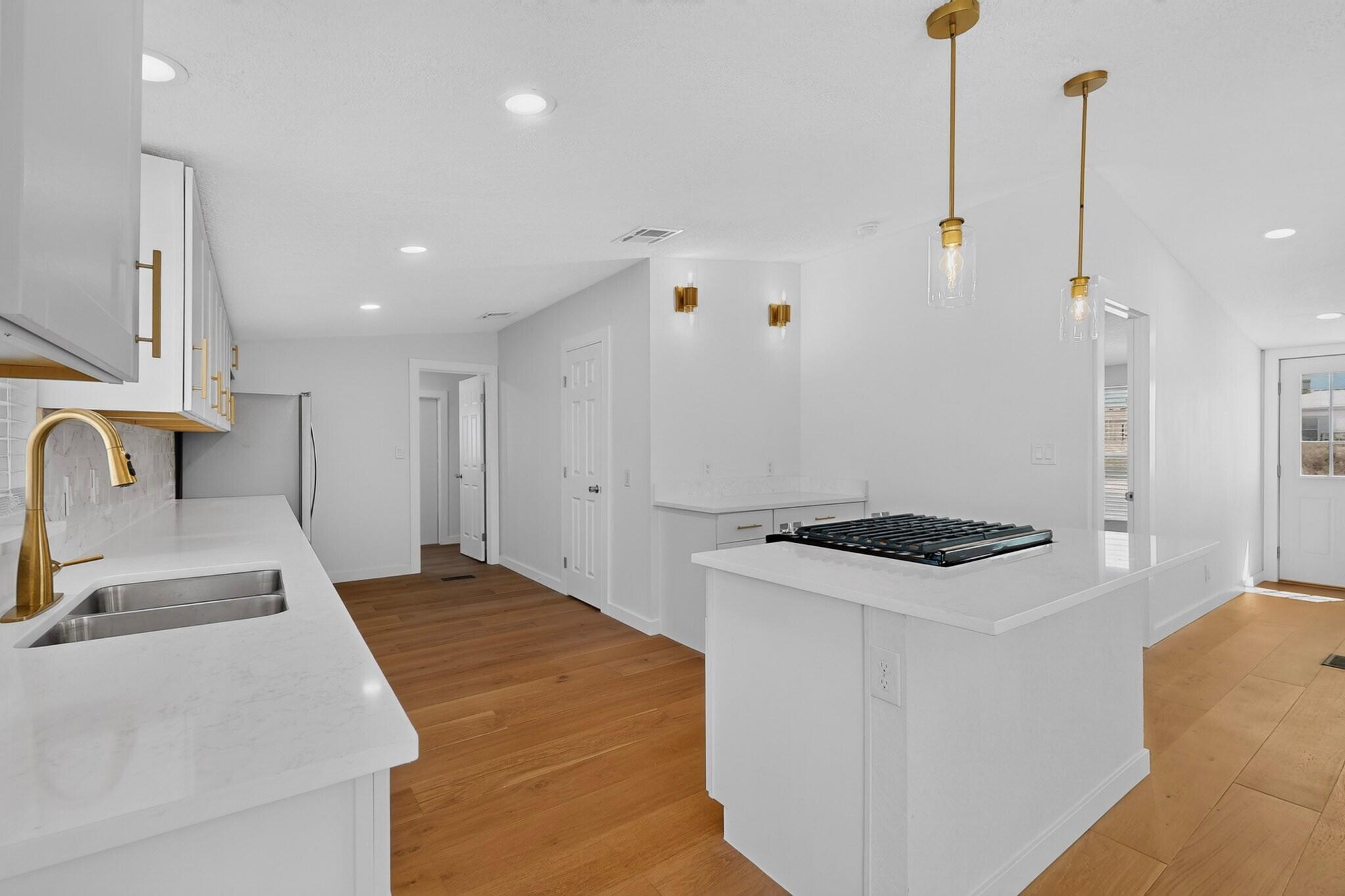 517 1st Street Northeast Rio Rancho, NM 87124 - Photo 3 of 57 Gallery Image 3
