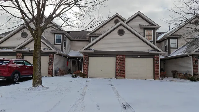 $2,550 | 1644 Orchard Avenue, Unit 1644, Schaumburg, IL 60193