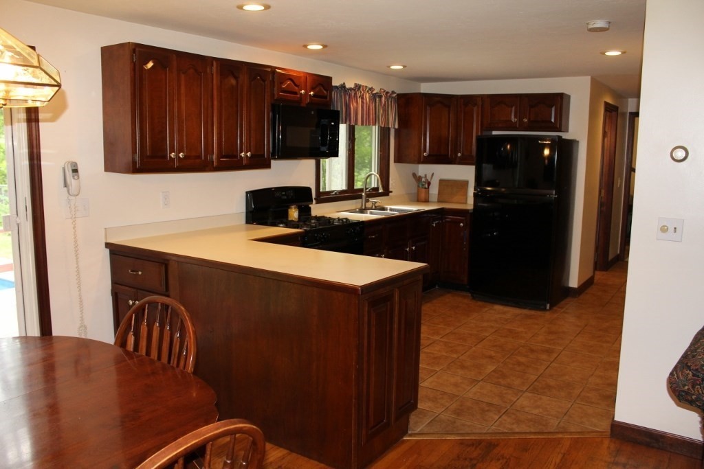 154 Glazier Road Barre, MA 01005 - Photo 11 of 24