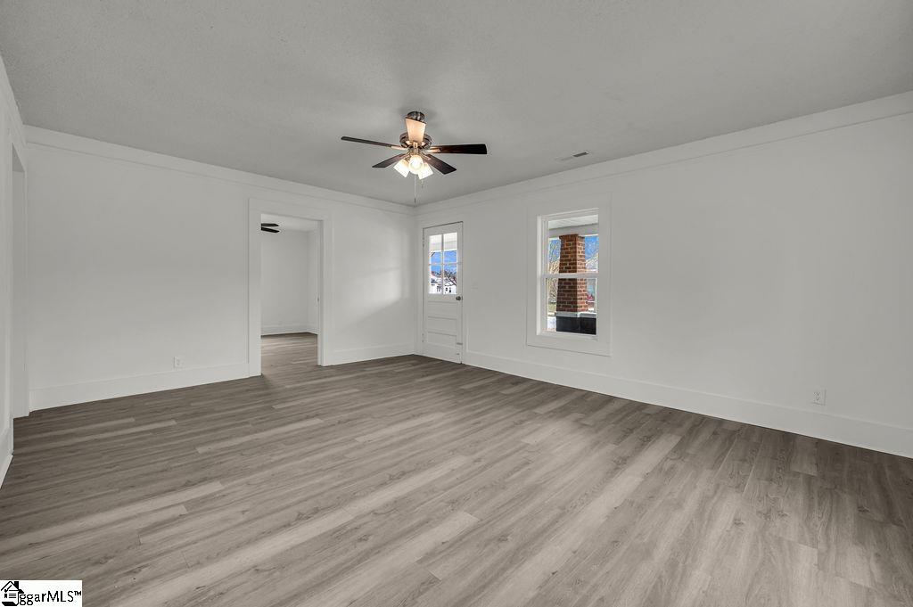 136 Lee Street Laurens, SC 29360 - Photo 2 of 29