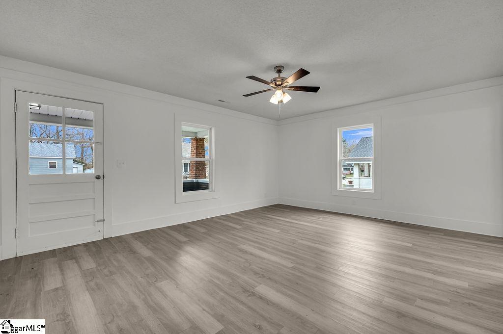 136 Lee Street Laurens, SC 29360 - Photo 3 of 29