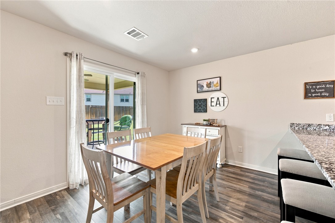6001 Crest Bridge Bryan, TX 77807 - Photo 9 of 25 Gallery Image 9