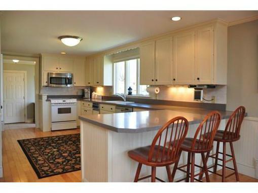 11 Sea Cove Road Cumberland, ME 04110 - Photo 12 of 21 Kitchen.