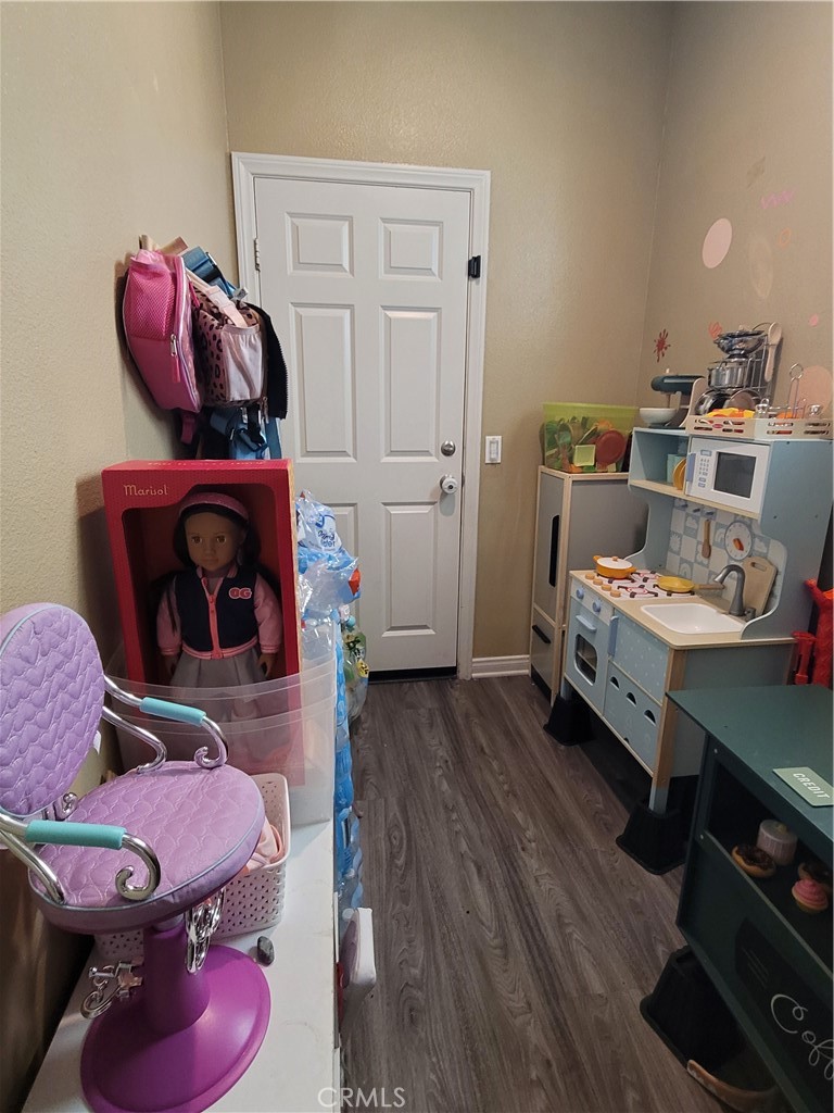 13 Edgemont Way Compton, CA 90221 - Photo 8 of 14