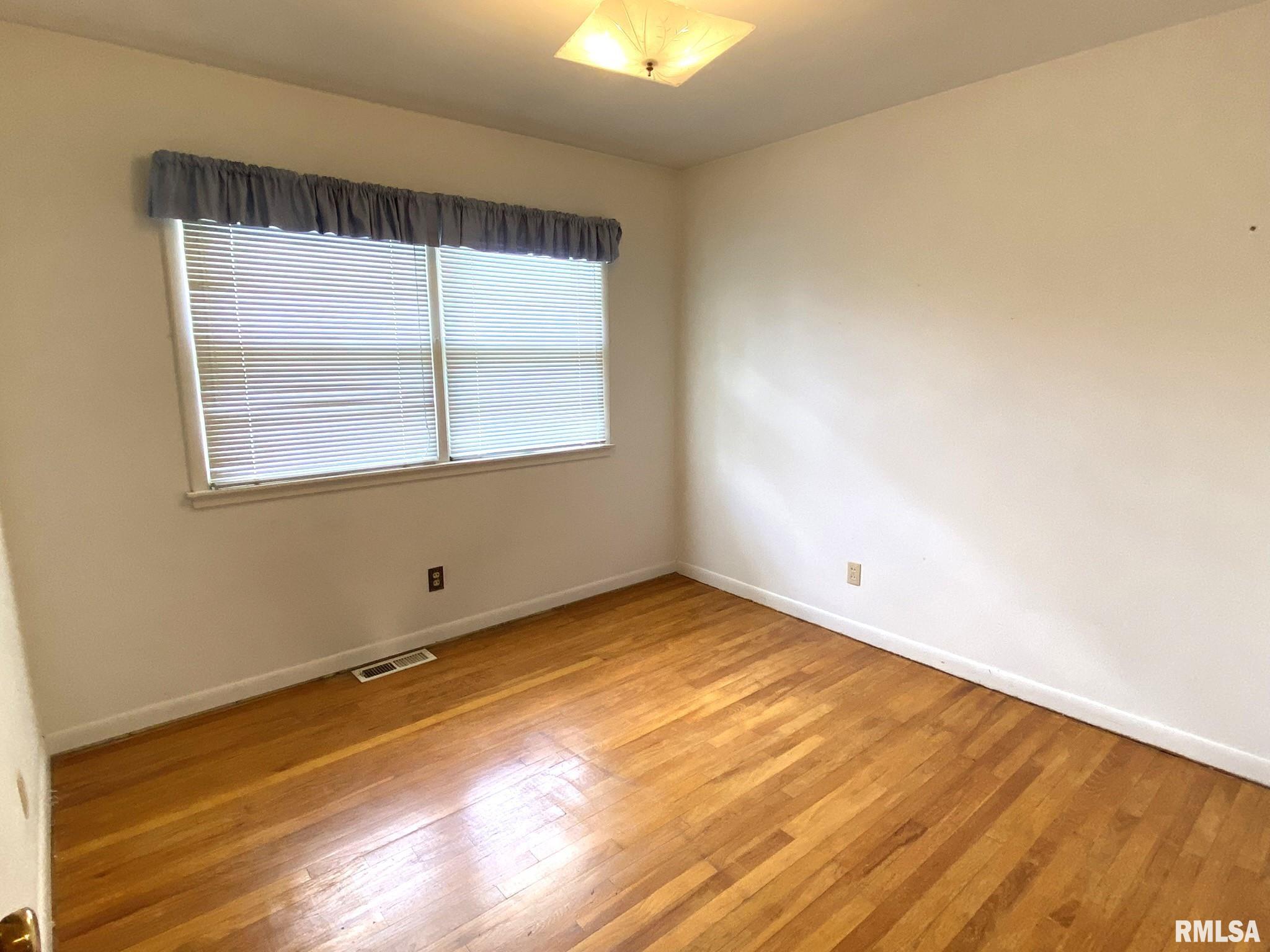 58 Radcliff Road Springfield, IL 62703 - Photo 12 of 39