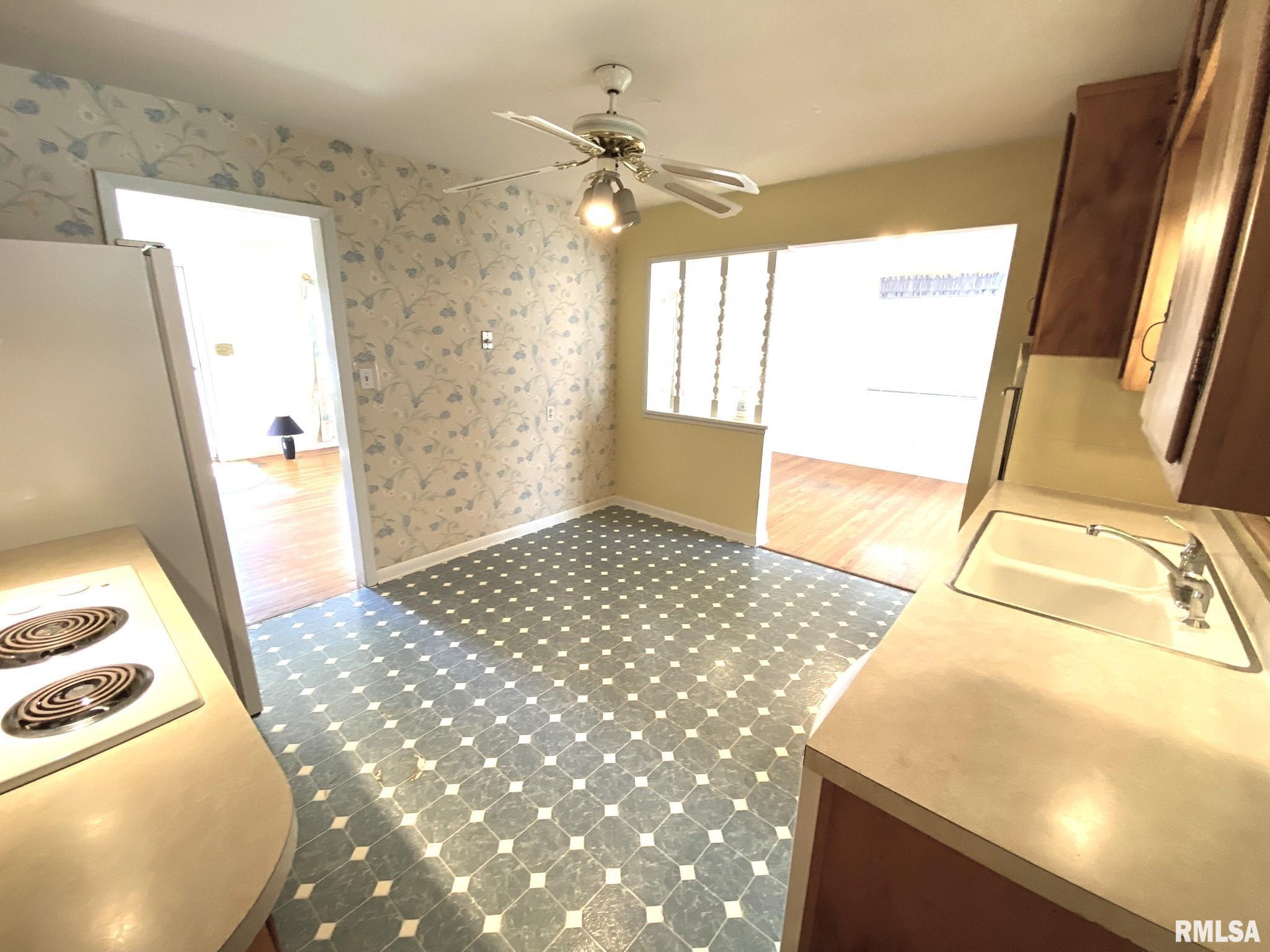 58 Radcliff Road Springfield, IL 62703 - Photo 20 of 39