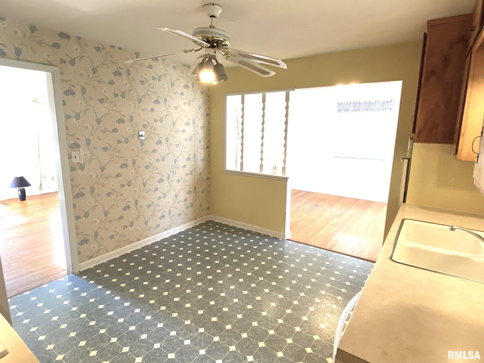 58 Radcliff Road Springfield, IL 62703 - Photo 21 of 39