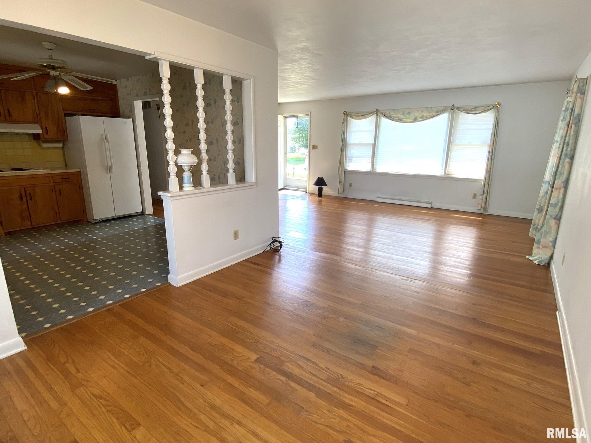 58 Radcliff Road Springfield, IL 62703 - Photo 5 of 39
