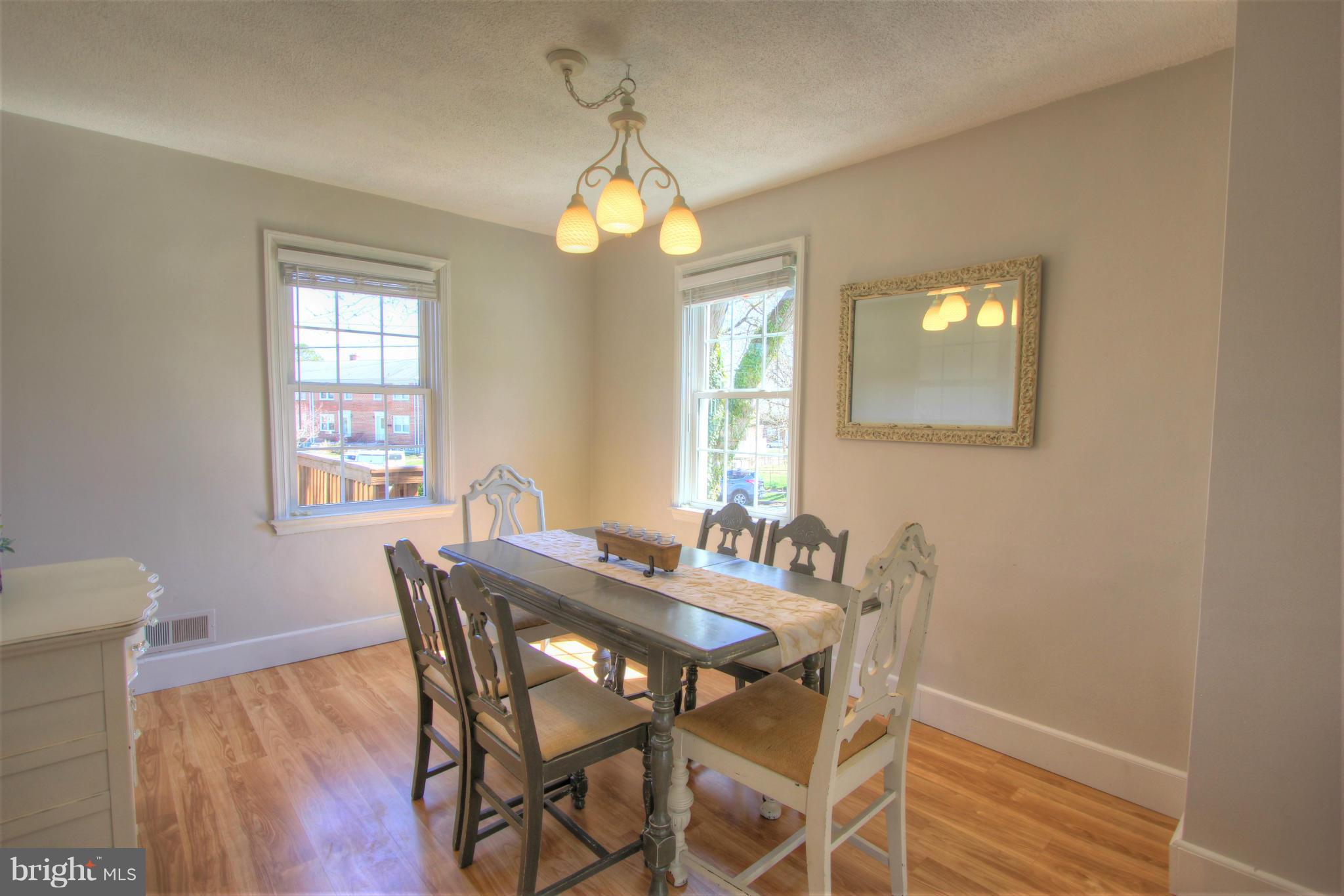 183 Cherrydell Road Catonsville, MD 21228 - Photo 8 of 30 Dining Room