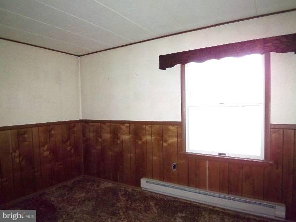 143 Holiday Road Cross Junction, VA 22625 - Photo 10 of 22 a view of entryway